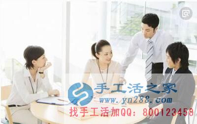 冬季兼職哪家強(qiáng)？遼寧錦州李女士看準(zhǔn)手工活之家外發(fā)項(xiàng)目，在家串珠掙錢