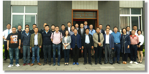 宜都園區(qū)舉行2019年復合肥優(yōu)質(zhì)產(chǎn)能合作商戰(zhàn)略洽談會(圖3) 宜都園區(qū)舉行2019年復合肥優(yōu)質(zhì)產(chǎn)能合作商戰(zhàn)略洽談會(圖3)