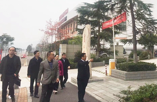 王大真到實訓基地調(diào)研(圖1)