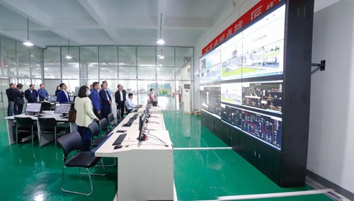 湖北省應(yīng)急管理廳黨委副書記、副廳長楊愛東到宜化實訓(xùn)基地現(xiàn)場調(diào)研(圖1)