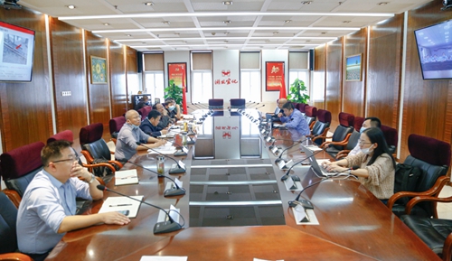 集團9月份安全環(huán)保例會強調(diào)：堅持安全第一 緊扣“細”“嚴(yán)”二字抓好雙節(jié)期間安全生產(chǎn)(圖1)