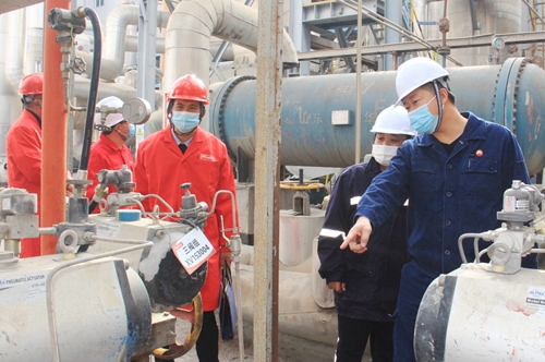 國務(wù)院安委辦?；分攸c縣專家組到新疆天運開展安全生產(chǎn)指導(dǎo)服務(wù)工作(圖1)