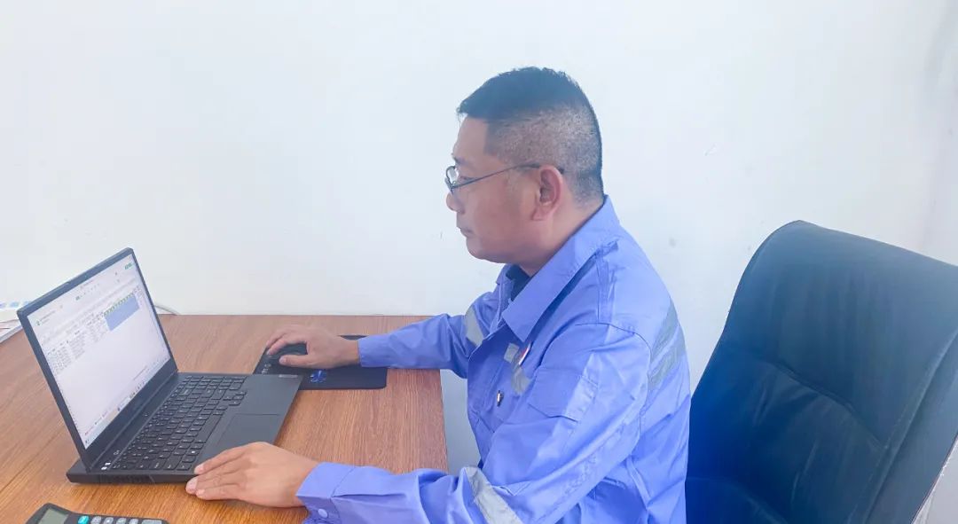 【宜化榜樣】金牌能手王斌杰：研判行情抓市場(chǎng)，深耕挖潛降成本