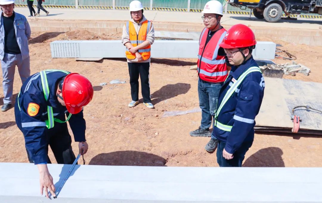 工程建設跑出加速度！磷化工項目預制管廊開始安裝(圖3)