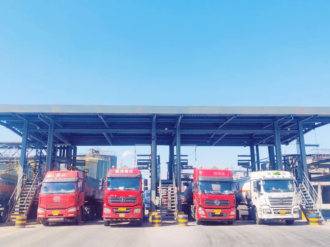 喜訊！內(nèi)蒙宜化醫(yī)藥級(jí)鹽酸成功下線(圖4)