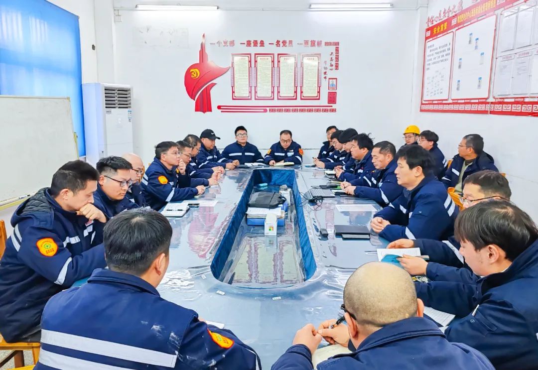 楚星公司電儀分廠：夯實(shí)基礎(chǔ)管理，護(hù)航生產(chǎn)安穩(wěn)運(yùn)行(圖2)