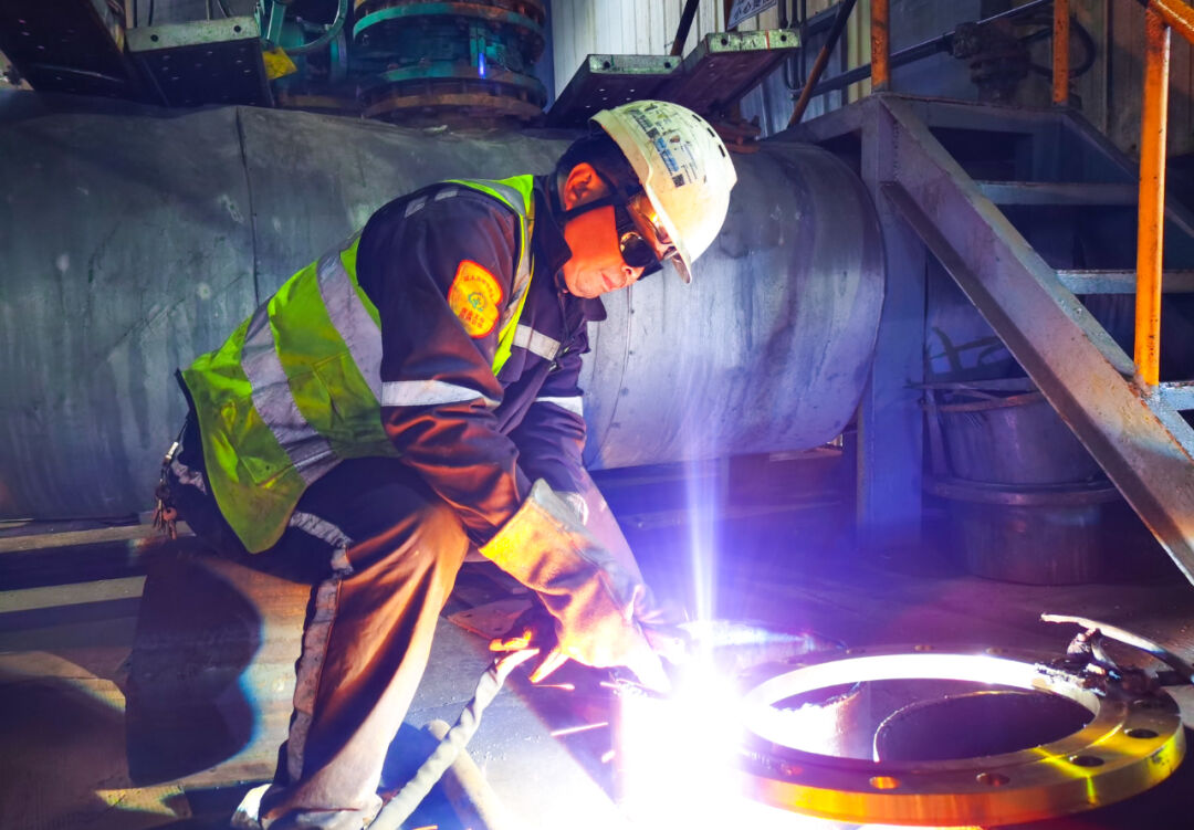 新疆宜化：直擊大修一線，看他們奮戰(zhàn)的身影(圖6)