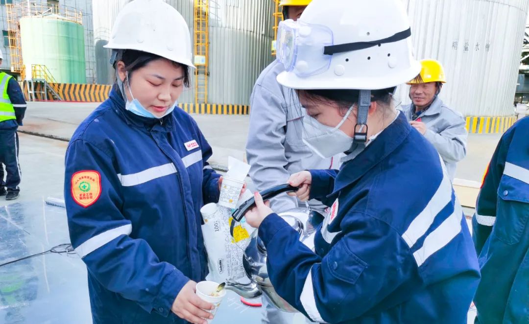 新疆宜化：直擊大修一線，看他們奮戰(zhàn)的身影(圖9)