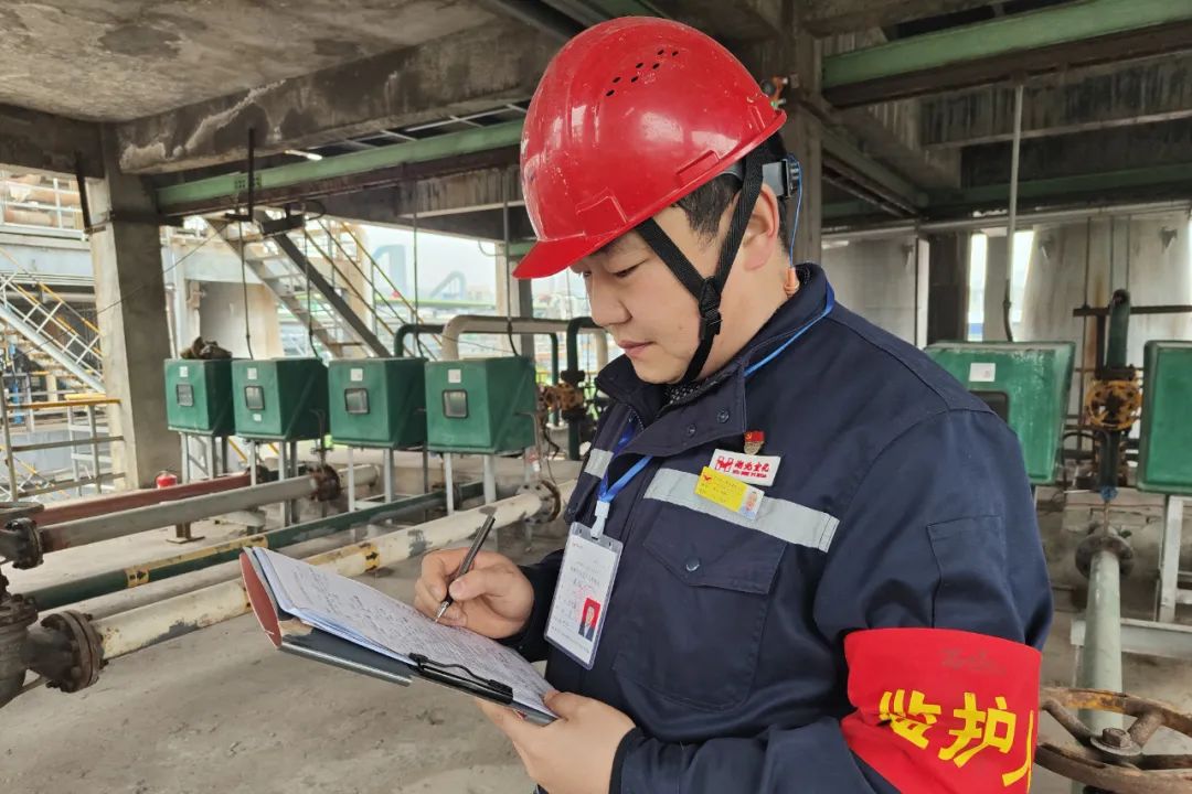 【宜化榜樣】股份公司馬向勇：潛心鉆研，讓青春在奮進(jìn)中閃耀(圖4)