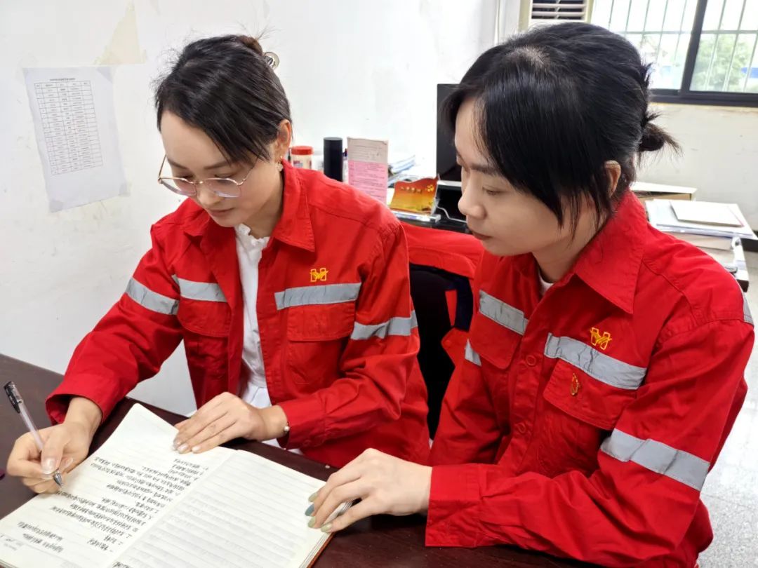 【宜化榜樣】化機(jī)公司李丹：提升素質(zhì)強(qiáng)技能，勇于奉獻(xiàn)顯擔(dān)當(dāng)(圖3)