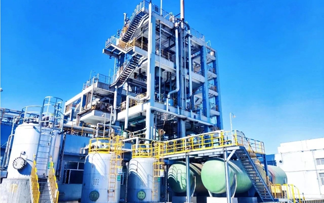 內(nèi)蒙宜化專(zhuān)精特新產(chǎn)品濕電子級(jí)鹽酸成功下線(xiàn)(圖1) 內(nèi)蒙宜化專(zhuān)精特新產(chǎn)品濕電子級(jí)鹽酸成功下線(xiàn)(圖1)