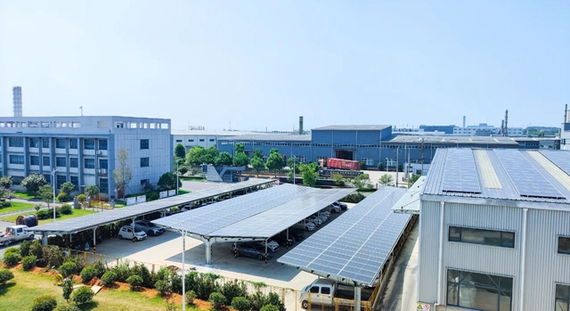 新材料公司光伏發(fā)電項目順利并網(wǎng)！