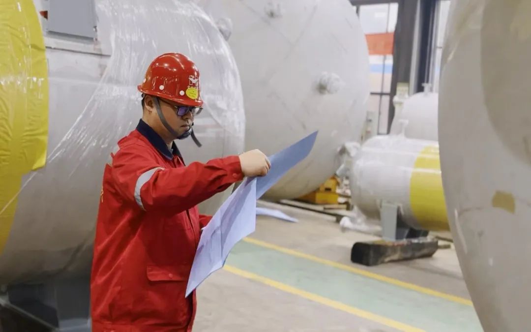 【管理標兵】化機公司黃亞華：扎根一線勤鉆研，履職盡責勇?lián)?圖4)