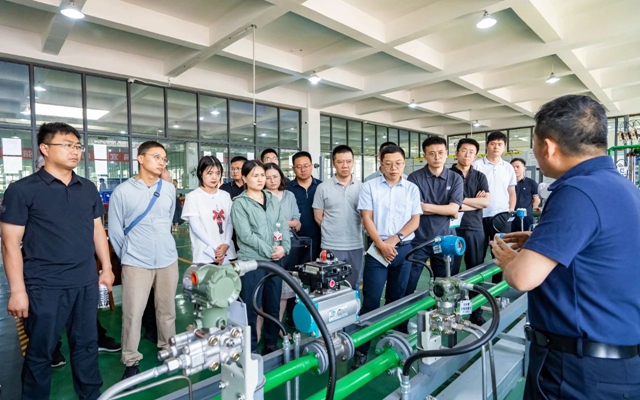 應(yīng)急管理人員齊聚宜化職業(yè)培訓(xùn)中心 共筑?；袠I(yè)安全防線