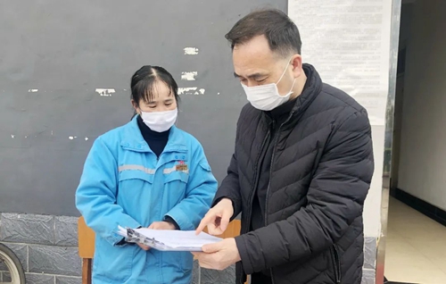 周金平先后到楚星公司、松滋肥業(yè)、實訓(xùn)基地和股份公司檢查疫情防控工作