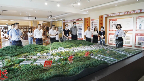 貴州省第三屆省長質(zhì)量獎(jiǎng)評審專家組到金沙酒業(yè)現(xiàn)場評審