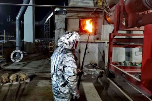 祝賀！青海宜化回轉(zhuǎn)窯一次性點(diǎn)火成功！