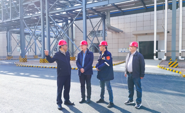 宜昌市國資委黨委書記、主任黃智華到宜化降解新材料公司開展黨支部聯(lián)系點工作